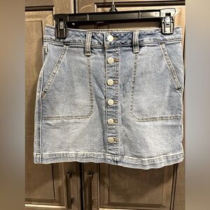 Cat &Jack Girls blue ultimate stretch denim button front jean skirt, siz…